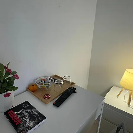 בית הארחה Modern With Private Bathroom 3*