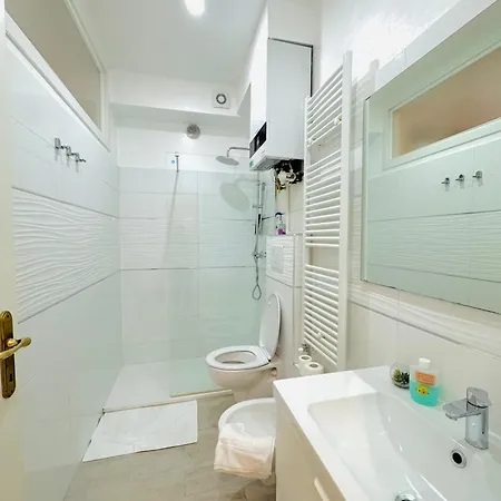 ゲストハウス Modern With Private Bathroom 3*