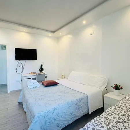 Modern With Private Bathroom