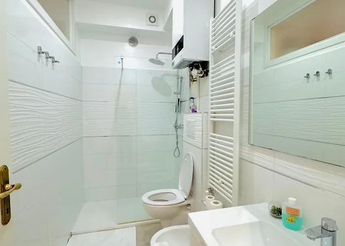 Gasthuis Modern With Private Bathroom 3*